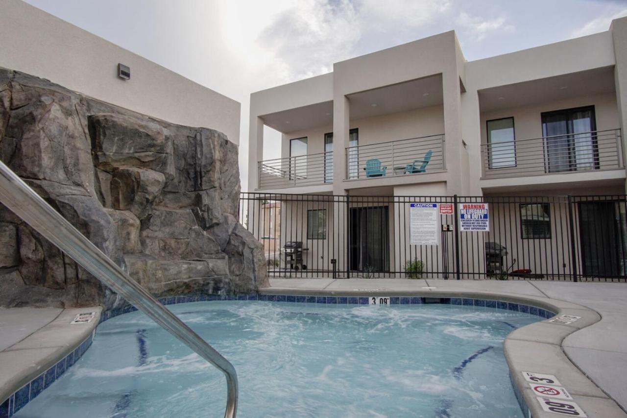 סנט ג'ורג' Lofts 13 4-Bedroom Modern Loft Steps From The Pool מראה חיצוני תמונה